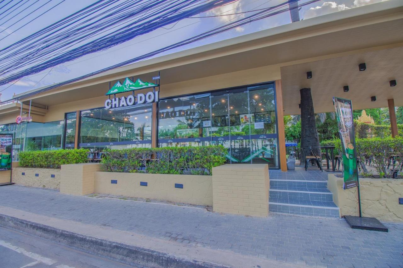 Luxurious Apartment On Jomtien Beach Road Екстериор снимка