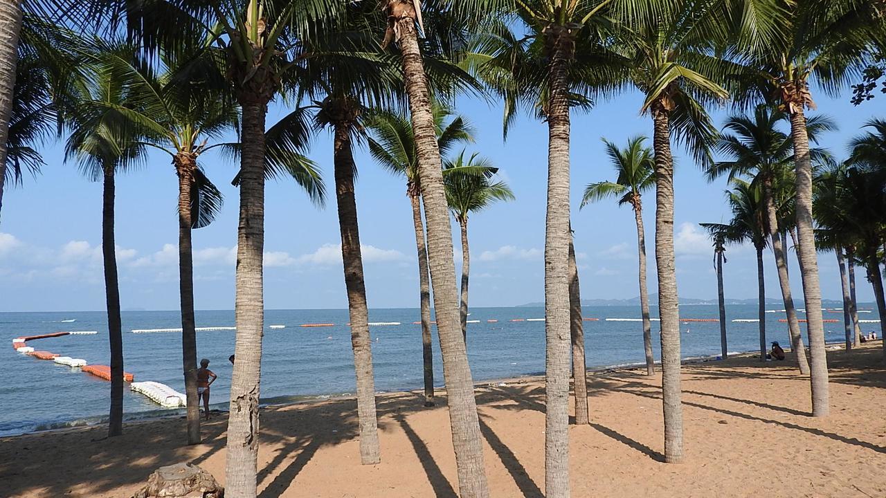 Luxurious Apartment On Jomtien Beach Road Екстериор снимка